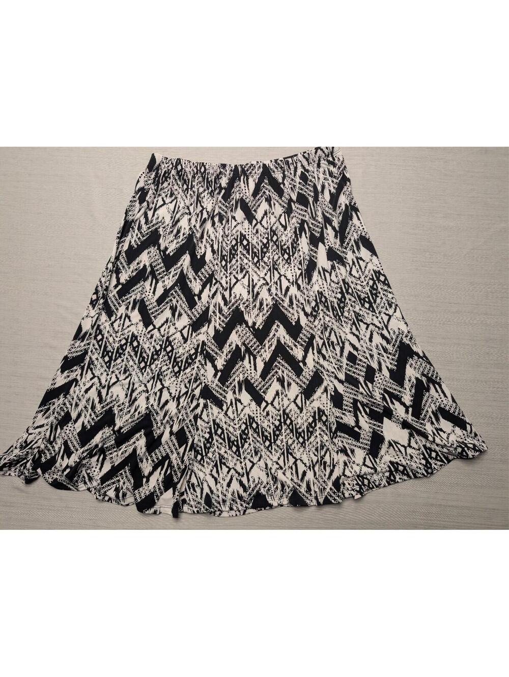 Dressbarn Women's Black White Abstract Print Elastic Waist Skirt Size 1X